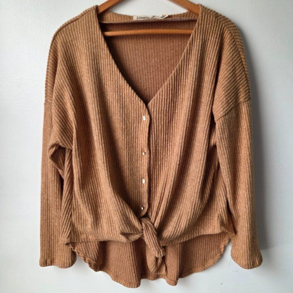 EUC LIBERTY LOVE RIBBED V NECK BUTTONED TIE FRONT SOFT SWEATER TOP SIZE LARGE